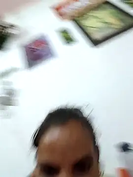 Sexy-Kajal2 webcam