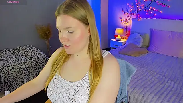 AshleyJoness webcam
