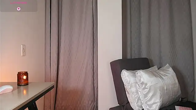 Mia_sweet80 webcam