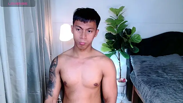 PinooyMilker webcam