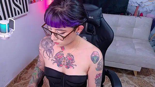 nova_kitttyy webcam