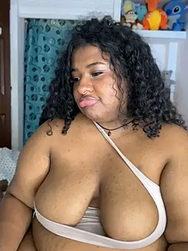 dana_falcoo25 webcam