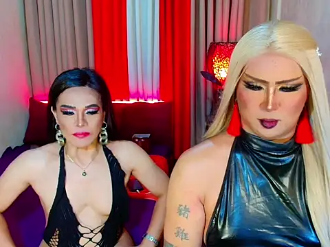 Wildest_Slave_Huntress webcam