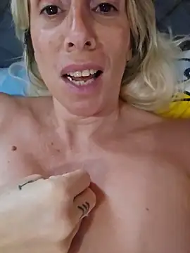 Ina_Your_Queen webcam