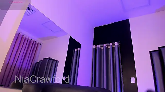 NiaCrawfordd webcam