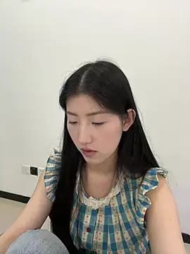 Mina_168 webcam