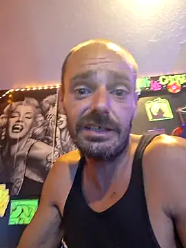 daddyandsplashqueen (Ask my age) - Flash titties