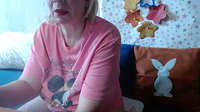 QueenLana webcam