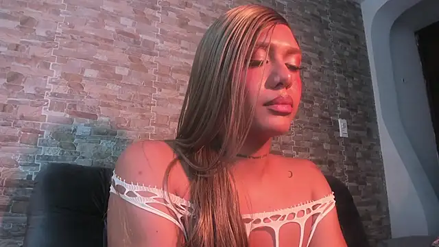 Dreams_Chloe webcam