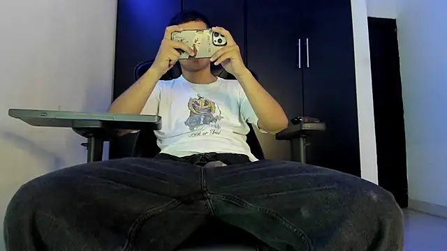 Liam_Mateo webcam