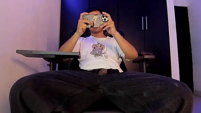 Liam_Mateo webcam