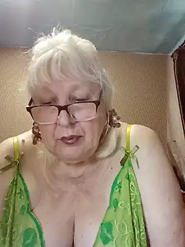 Alexia64231 live cam on StripChat