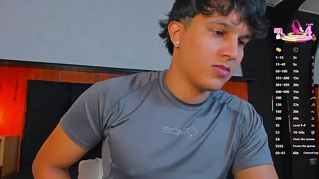 Leo_Savage_ webcam