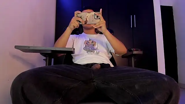 Liam_Mateo webcam