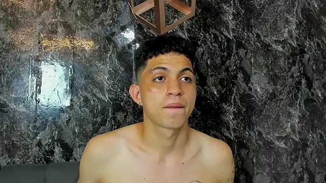 cameron_lux77 webcam