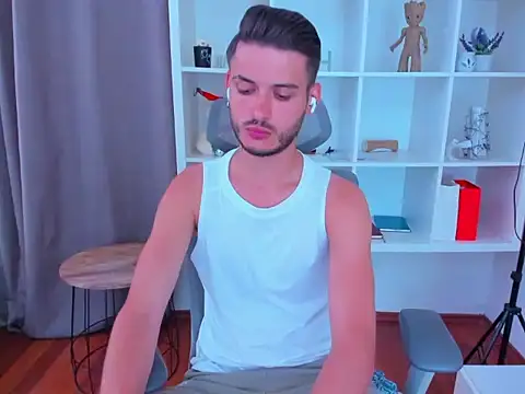 andboyfor6 - Andboyfor6's free webcam - UK Sex Cams