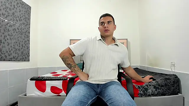 simookeler - Simookeler's free webcam - UK Sex Cams