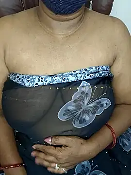 MISS-LOVEV webcam