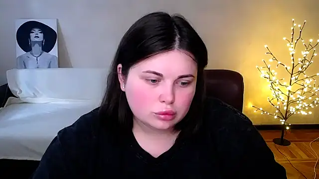 Emily_Mo webcam