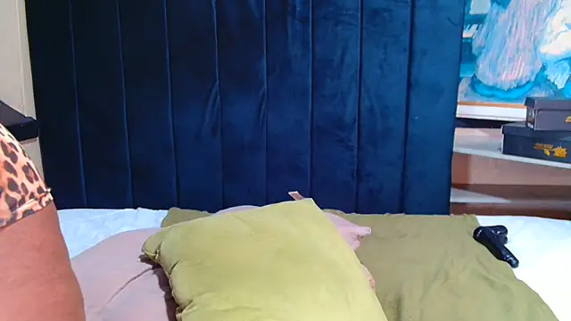 caramelcandyxx - CaramelCandyxx's free webcam - UK Sex Cams