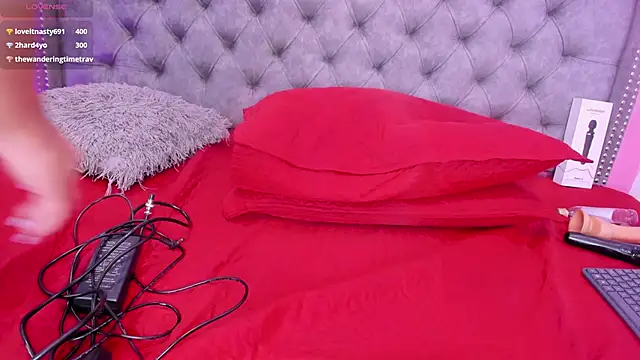 Sofia_Girl_ live cam on StripChat