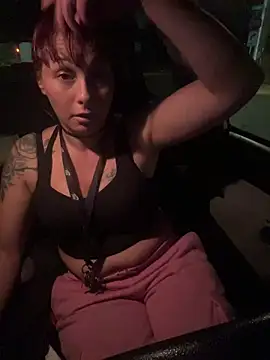 RebelReign live cam on StripChat