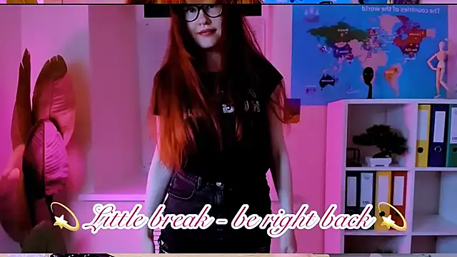 CarolGiggly webcam