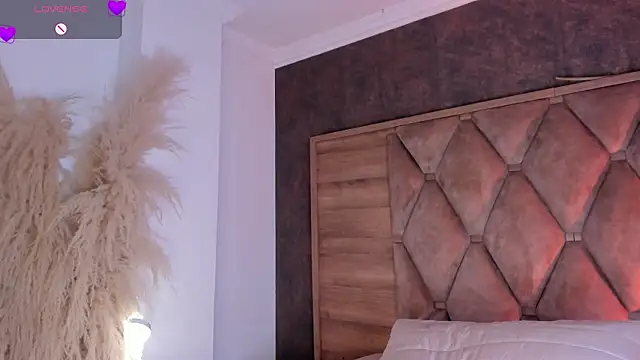 CristineRainn_ webcam
