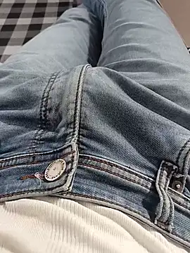 Rocky-badboy_cum4me webcam