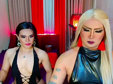 Wildest_Slave_Huntress webcam