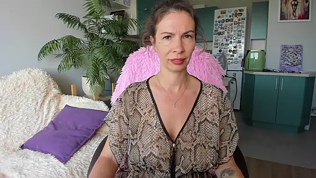 ChristinaGlory webcam