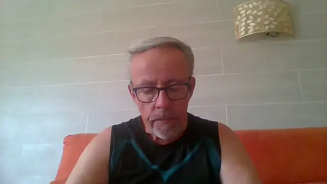 tuggy59 (M grandpa) - cock stroke and toi masurbating