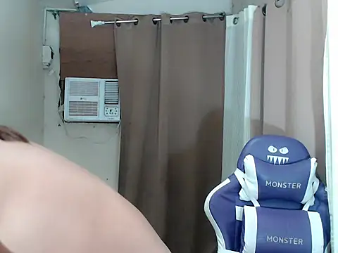 Ur_Goddes_Barbie webcam