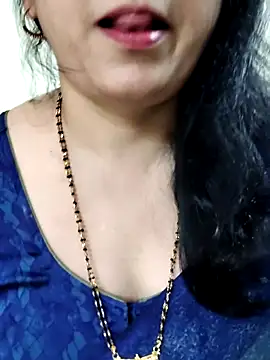 Yazhini-Cam webcam
