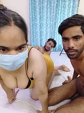 Hot_Pair_Live