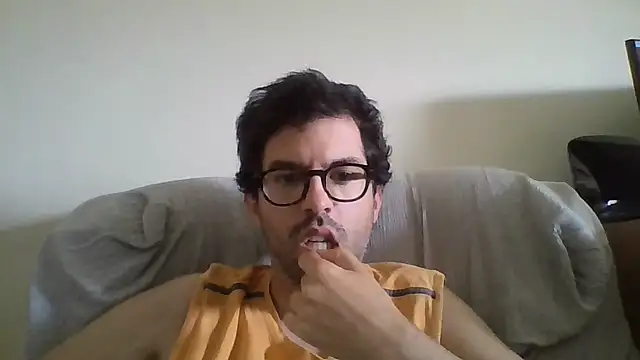 RikCum4u's room