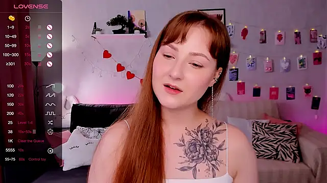 velvet_cherry_ webcam