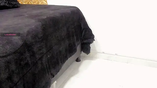 valerie__skinny webcam