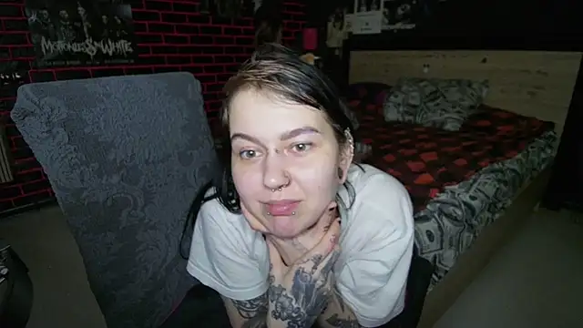 MessalinaOfficial webcam