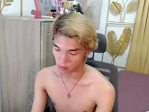 urasian_john18 webcam