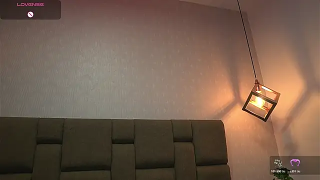 julieth_rojas (F young) - this pussy need all your milk
