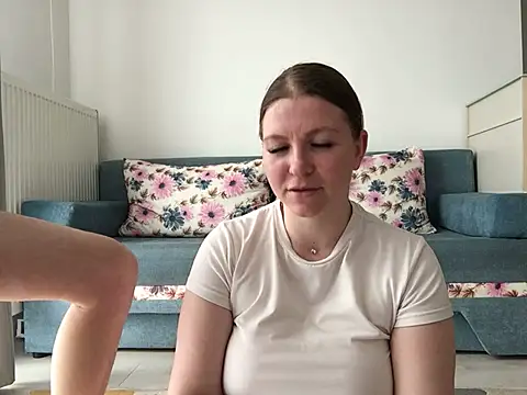 Aliceandmario webcam