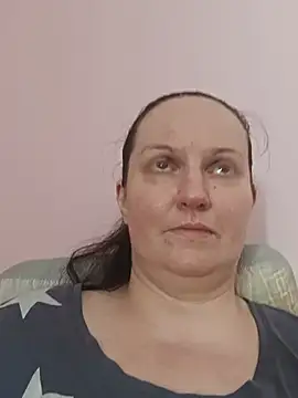 BustyLadyAlma webcam