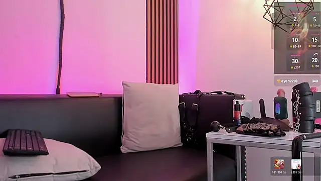 Maximoking26 webcam