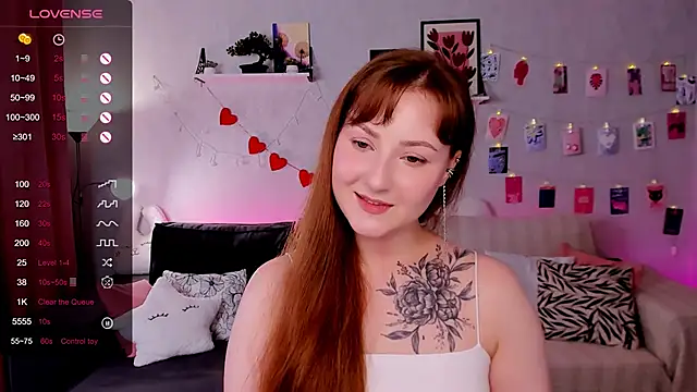 velvet_cherry_ webcam