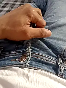 Rocky-badboy_cum4me webcam