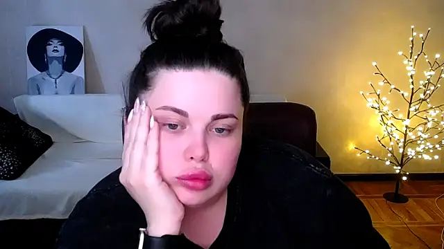 Emily_Mo webcam
