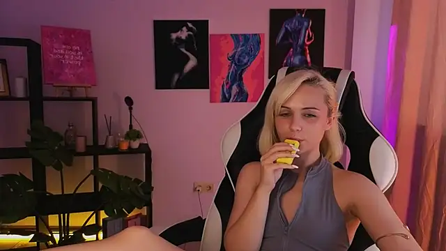 ElenaMonroe webcam