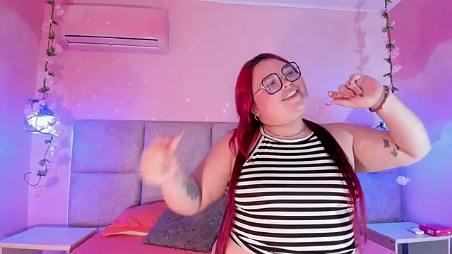 Lushi_Love webcam
