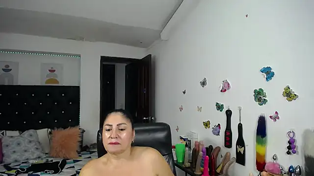 mature_bigboobs10 webcam